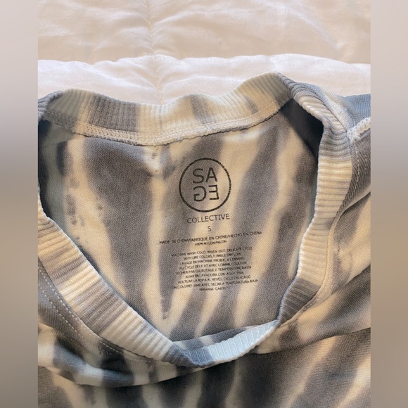 Muscle Tank - Picture 2 of 2